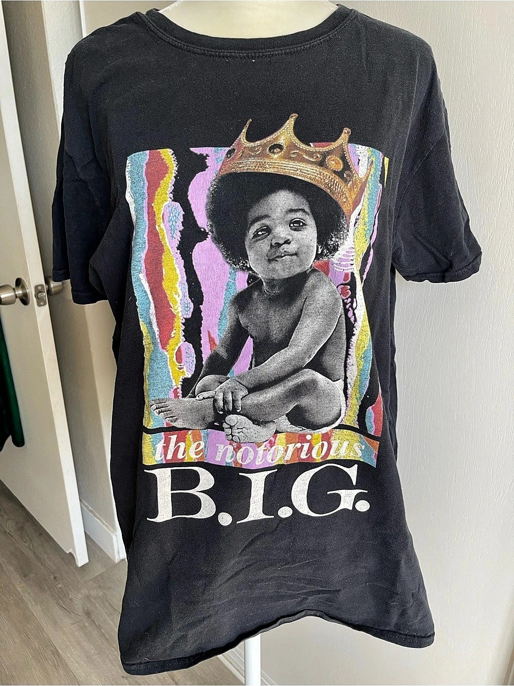 The Notorious B.I.G. Biggie Smalls Crown Graphic T-Shirt. Black Large